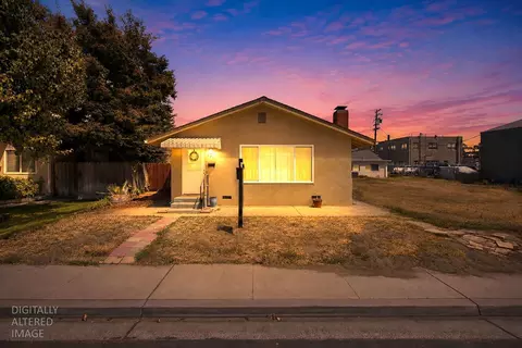 Exterior - 221 W 1st St, Ripon, CA 95366 photo 7 of 7