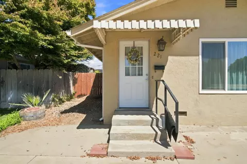 Other - 221 W 1st St, Ripon, CA 95366 photo 2 of 7