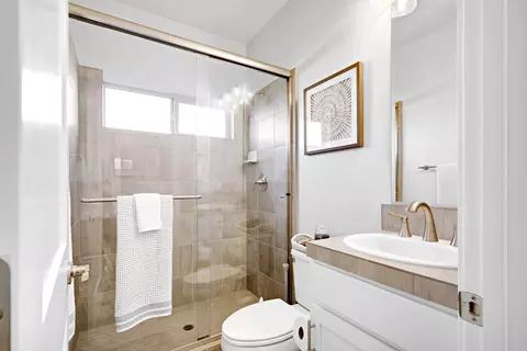 Bath - 2940 Laredo Dr, Rocklin, CA 95765 photo 1 of 8