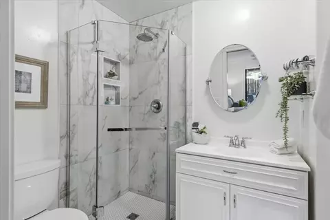 Bath - 485 Perkins Way, Auburn, CA 95603 photo 1 of 2