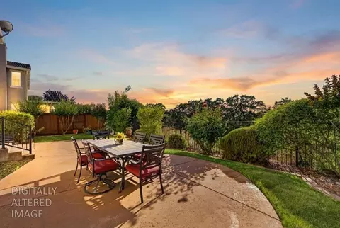 3006 Fox Hill Dr, Rocklin, CA 95765