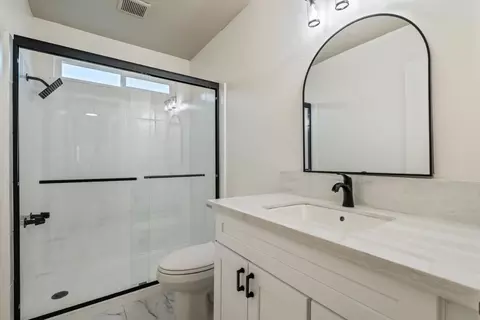 Bath - 4105 Faith Ln, Modesto, CA 95355 photo 1 of 2