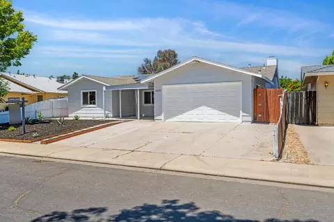 Exterior - 4105 Faith Ln, Modesto, CA 95355 photo 2 of 6