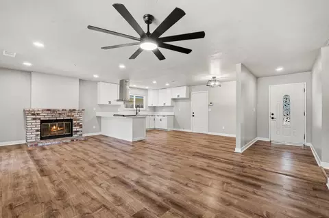 Living - 4105 Faith Ln, Modesto, CA 95355 photo 1 of 5