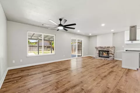 Living - 4105 Faith Ln, Modesto, CA 95355 photo 2 of 5