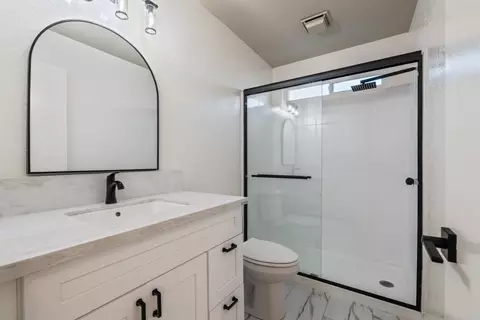 Bath - 4105 Faith Ln, Modesto, CA 95355 photo 2 of 2