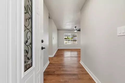 Entry Way - 4105 Faith Ln, Modesto, CA 95355 photo 2 of 3