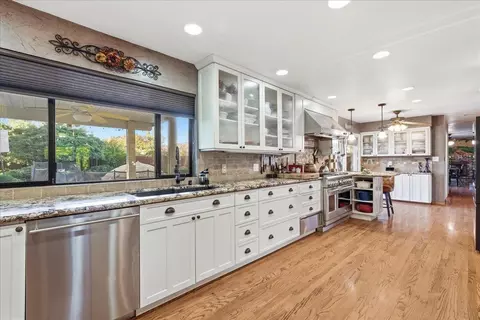 4772 Hixon Cir, Carmichael, CA 95608 photo 2