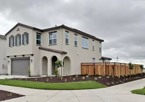 3190 Bosworth St, Lathrop, CA 95330