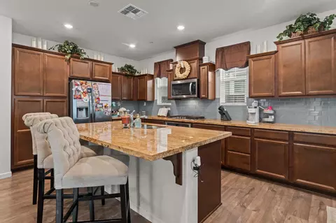 Kitchen - 118 Chickadee Ln, Gilroy, CA 95020 photo 3 of 3