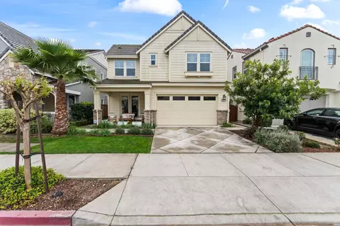 118 Chickadee Ln, Gilroy, CA 95020