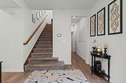 Entry Way - 118 Chickadee Ln, Gilroy, CA 95020 photo 2 of 10