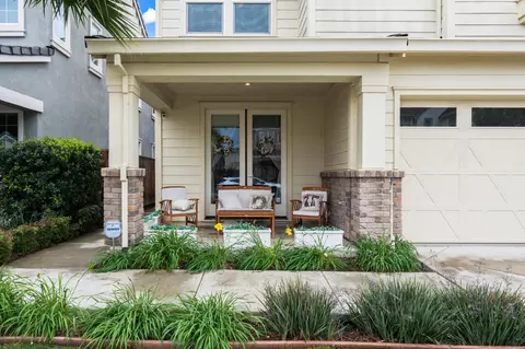 Exterior - 118 Chickadee Ln, Gilroy, CA 95020 photo 3 of 9