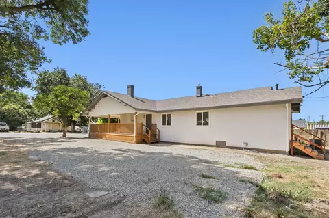 Exterior - 406 2nd St, Arbuckle, CA 95912 photo 9 of 15