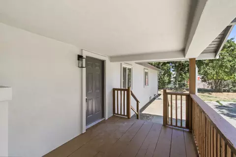 Exterior - 406 2nd St, Arbuckle, CA 95912 photo 5 of 15