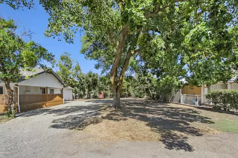 Exterior - 406 2nd St, Arbuckle, CA 95912 photo 12 of 15