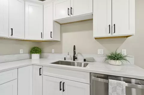Kitchen - 406 2nd St, Arbuckle, CA 95912 photo 2 of 2