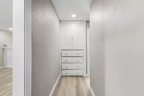 Entry Way - 406 2nd St, Arbuckle, CA 95912 photo 4 of 4