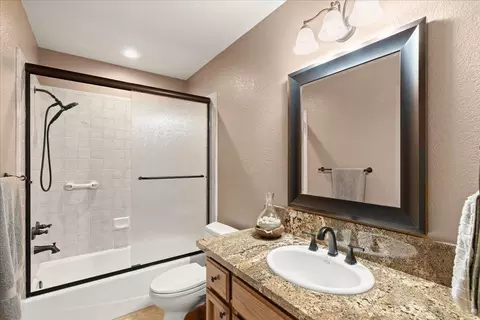 374 April Way, Manteca, CA 95336 photo 32