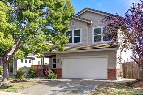 8406 Kingmont Way, Elk Grove, CA 95624