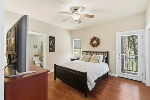 Bedroom - 4550 Newtown Rd, Placerville, CA 95667 photo 2 of 2