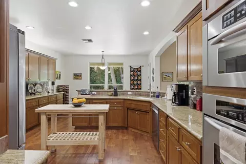 Kitchen - 4550 Newtown Rd, Placerville, CA 95667 photo 3 of 5