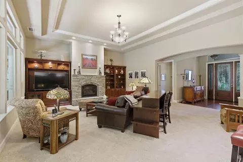 Living - 4550 Newtown Rd, Placerville, CA 95667 photo 3 of 4
