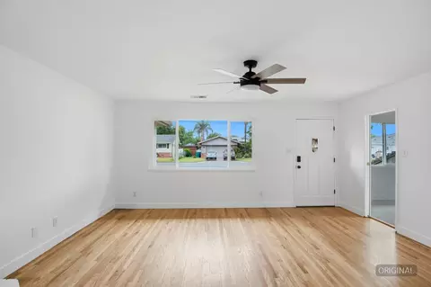 Living - 1042 Grove Ave, Gustine, CA 95322 photo 4 of 4