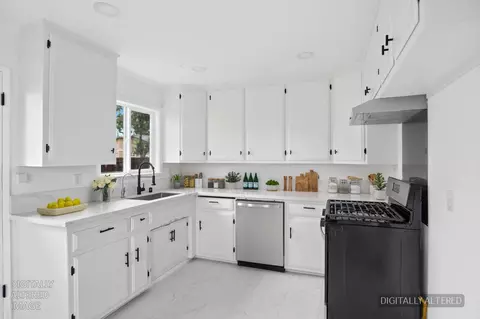 Kitchen - 1042 Grove Ave, Gustine, CA 95322 photo 1 of 5