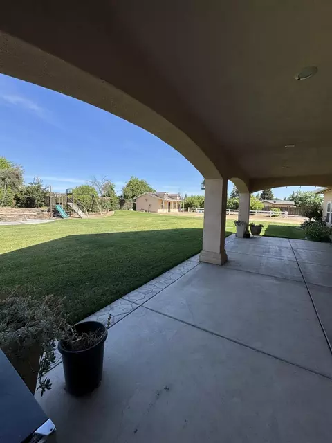 Exterior - 6471 Samrath Ct, Winton, CA 95388 photo 4 of 5