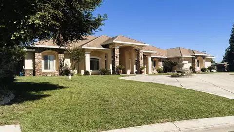 6471 Samrath Ct, Winton, CA 95388