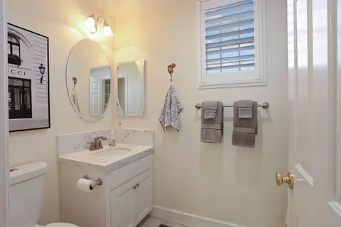 Bath - 2736 Daisy Ln, Tracy, CA 95377 photo 1 of 6