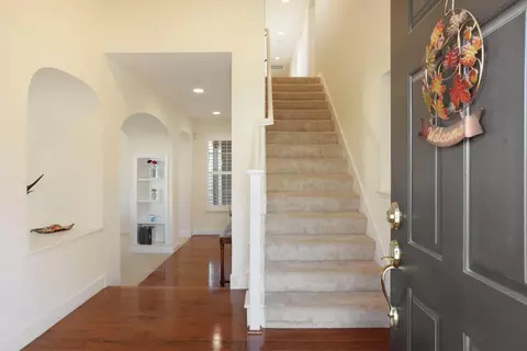 Entry Way - 2736 Daisy Ln, Tracy, CA 95377 photo 1 of 6