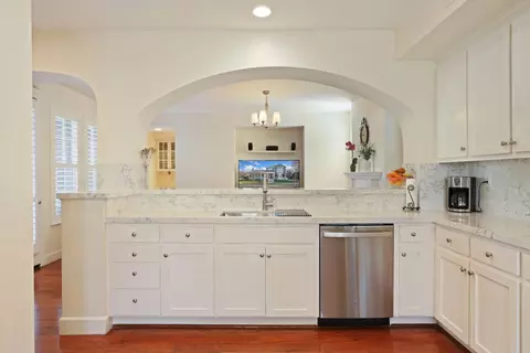 Kitchen - 2736 Daisy Ln, Tracy, CA 95377 photo 5 of 6