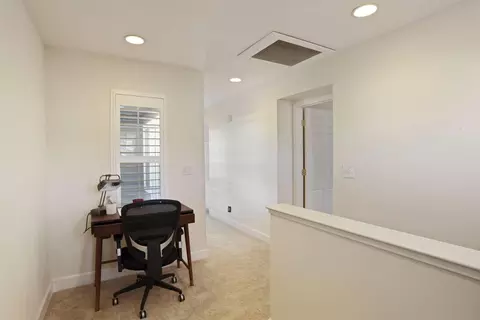 Entry Way - 2736 Daisy Ln, Tracy, CA 95377 photo 5 of 6