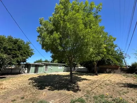 Exterior - 2194 Meadowbrook Ave, Merced, CA 95348 photo 4 of 7