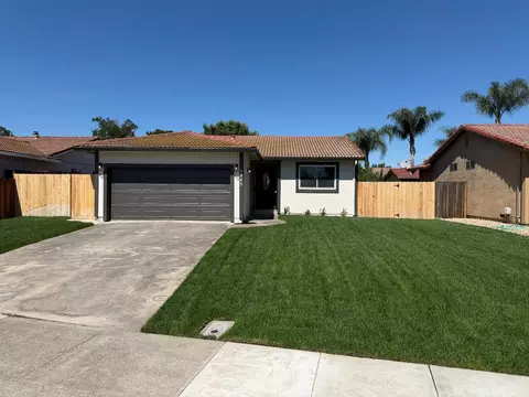 8243 Onyx Ct, Stockton, CA 95210