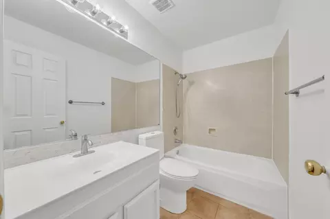 Bath - 4949 Juniper Hill Pl, Antelope, CA 95843 photo 3 of 3