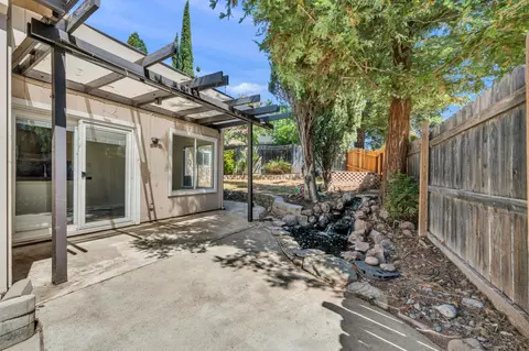 Exterior - 4949 Juniper Hill Pl, Antelope, CA 95843 photo 5 of 10