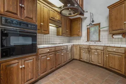 Kitchen - 21907 Morris Rd, Crows Landing, CA 95313 photo 2 of 4