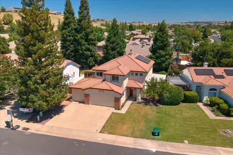View/Area - 2835 Augusta Ct, Rocklin, CA 95765 photo 1 of 10