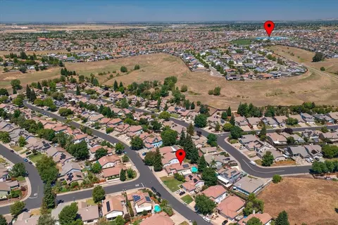 View/Area - 2835 Augusta Ct, Rocklin, CA 95765 photo 4 of 10