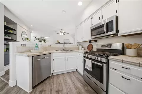 Kitchen - 2835 Augusta Ct, Rocklin, CA 95765 photo 2 of 2