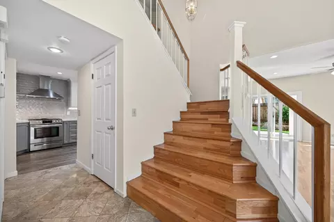 Entry Way - 8314 Bramble Bush Cir, Antelope, CA 95843 photo 4 of 6