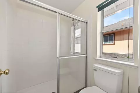 Bath - 8314 Bramble Bush Cir, Antelope, CA 95843 photo 4 of 8
