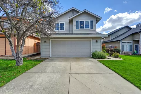 Exterior - 8314 Bramble Bush Cir, Antelope, CA 95843 photo 4 of 17