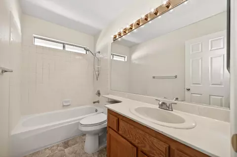 Bath - 8314 Bramble Bush Cir, Antelope, CA 95843 photo 2 of 8