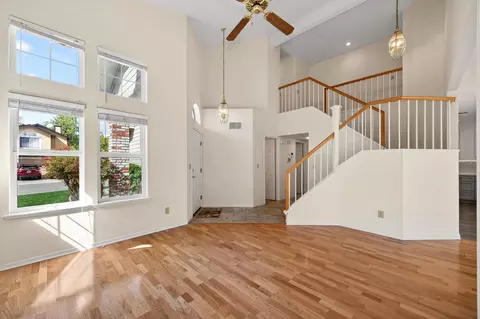 Living - 8314 Bramble Bush Cir, Antelope, CA 95843 photo 5 of 21
