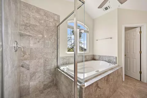 Bath - 8314 Bramble Bush Cir, Antelope, CA 95843 photo 7 of 8