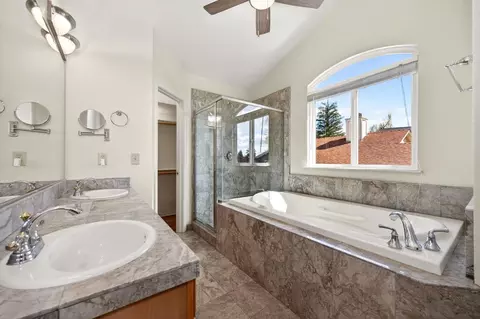 Bath - 8314 Bramble Bush Cir, Antelope, CA 95843 photo 5 of 8